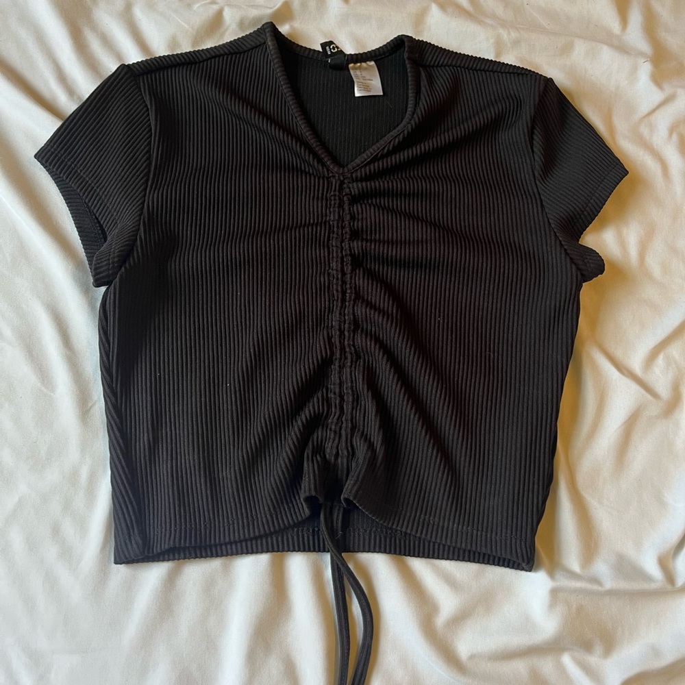 H & M black tank top
